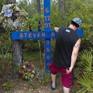 Meet your Posher, Dustin